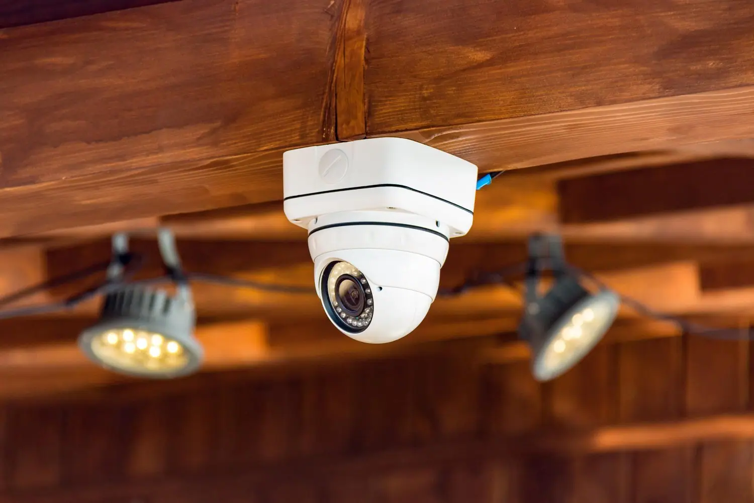 Nowoczesne systemy monitoringu domu: Technologie i instalacja